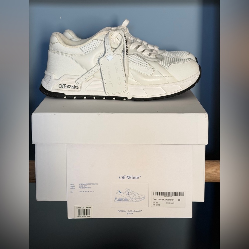 Off-White Runner B Sneaker